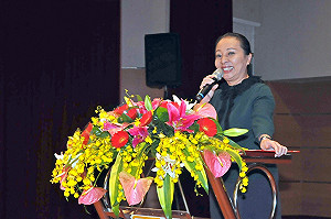 張花冠：操守清白絕對禁得起檢驗