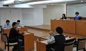 台鐵性愛轟趴案  大學陪審團今開庭