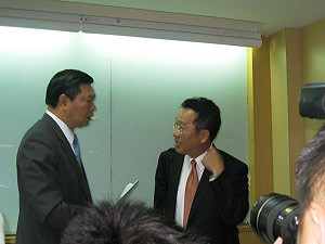 顧立雄：李登輝不補簽公文 證明坦蕩蕩