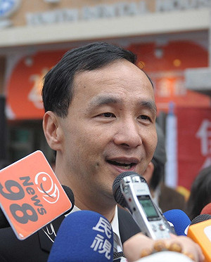 賴素如涉貪遭聲押  郝遺憾 朱痛心