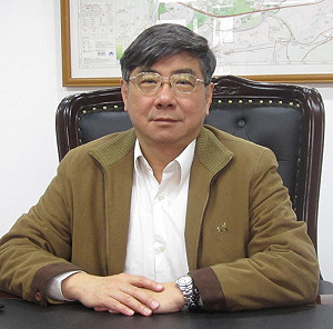 涉挪公款闢道路 內湖區長遭收押禁見