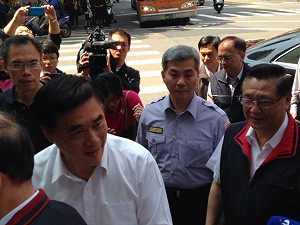 郝肯定方仰寧：忍辱負重，不卑不亢