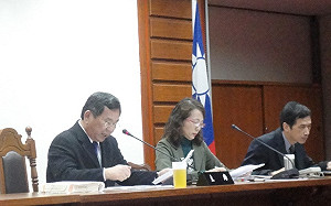 立院紀委會審查報告 陳明文：拿來就簽