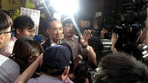 趙藤雄：為了解決「大家」困擾才送錢