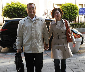 法院裁准  林益世可回高雄過年