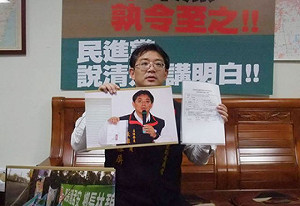 涉「潘安再世」文宣  張雅屏抗告遭駁回