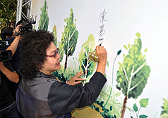 高市府簽「保護樹木宣言」  公營事業連署響應