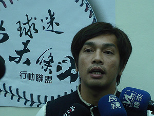 振興棒運  前職棒球員曾華偉：沒舞台怎麼加油？