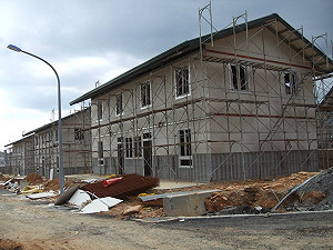 重建政策  原住民批「迫遷」