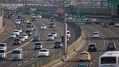 初四上國道  高雄到台北尖峰6.1小時