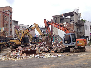 強拆大埔  張藥局：珍貴家當埋在廢棄堆裡