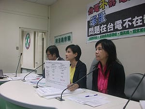 10月漲電價千萬戶沒差  綠委：騙人