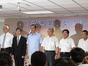 塵爆家屬盼每年專款補助 毛揆：討論中