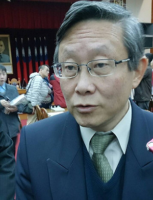 續聘王丹？  清大校長：學術歸學術