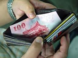 薪水少又凍漲  上班族痛苦指數高