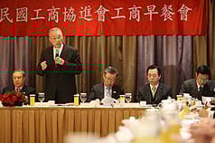 舉債替軍公教加薪  吳揆：有顧慮