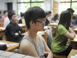 大學指考今登場 自然組考題難易度平均