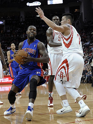 「哈林連線」吞活塞  火箭主場首勝