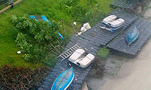 蘇拉帶來豪雨  新店山區溪水暴漲