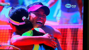 擊敗義大利  謝淑薇、彭帥法網女雙奪冠