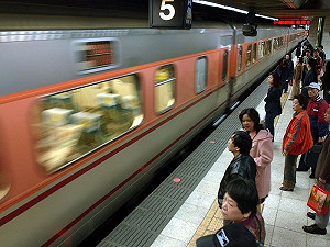 春節火車票開賣  東幹線部分自強號已售完