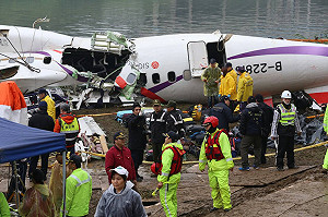 李富城批柯P 網友諷：忘了總統跟院長是誰