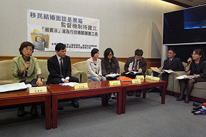 調閱影片扯個資法  新移民控官員刁難