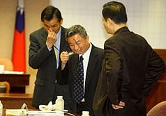 2代健保難過關  方向凌亂算計多