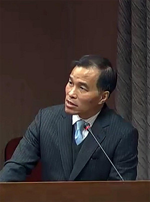 盼延高鐵特許期  葉匡時：破產非危言聳聽