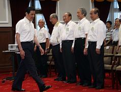 還蔣偉寧公道？王建煊建議重提名為教長