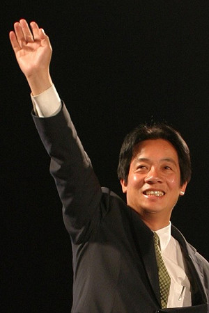 賴清德籲藝人別代言酒品廣告 您認同嗎？