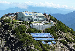 中興航空驚傳玉山北峰墜機 3人罹難