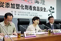 學者：DEHP塑化劑比三聚氰胺毒20倍