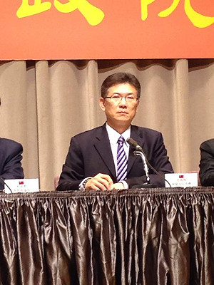 培養閱讀習慣 江揆鼓勵民眾捐書分享