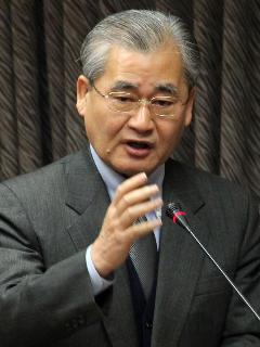 交長承諾：雙鐵票價年底前不調漲