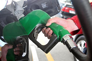 汽、柴油明起每公升降1角