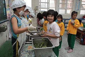 食育＋環教＝開創校園午餐無限可能
