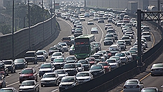 初五逢情人節 預估下午湧返北車潮