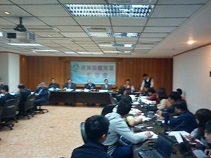 體育署白皮書  國中小體育課每週增至3堂