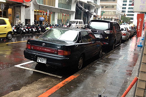 北市路邊停車格 年底前將全面收費