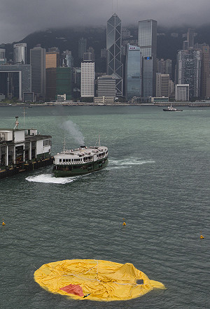 黃色巨鴨「消風」  網友關心：你累了嗎？