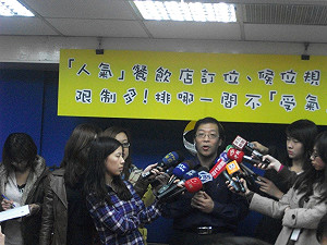 人氣餐廳難等  過半現場候位過號重排