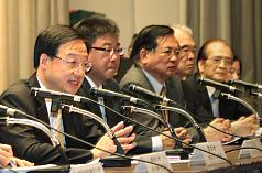 宣示決心  政院邀食品業簽抗漲聲明