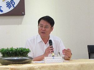 國民壽命10年增2歲 老年人口達11.81%