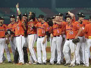 亞職涉賭？3萬美元要求坎培拉騎兵隊放水