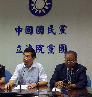 「黑心油」 一場年末切割大戲