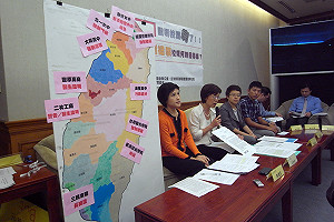 強制女學生穿裙  綠委批違法像戒嚴