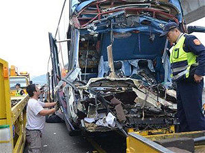 國道楊梅車禍 24人輕重傷
