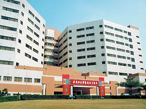 從非洲返國男子疑染伊波拉 高榮緊急隔離