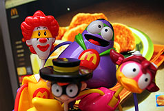 立院要衛生署修法  禁止兒童餐附贈玩具